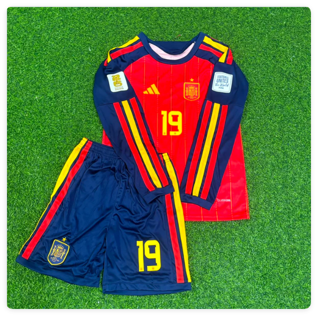 with World Cup Patch Long Sleeve Youth Uniform Kids Kit 2026 Spain Lamine Yamal 19 Home Soccer Jersey Shorts Child Football Set
