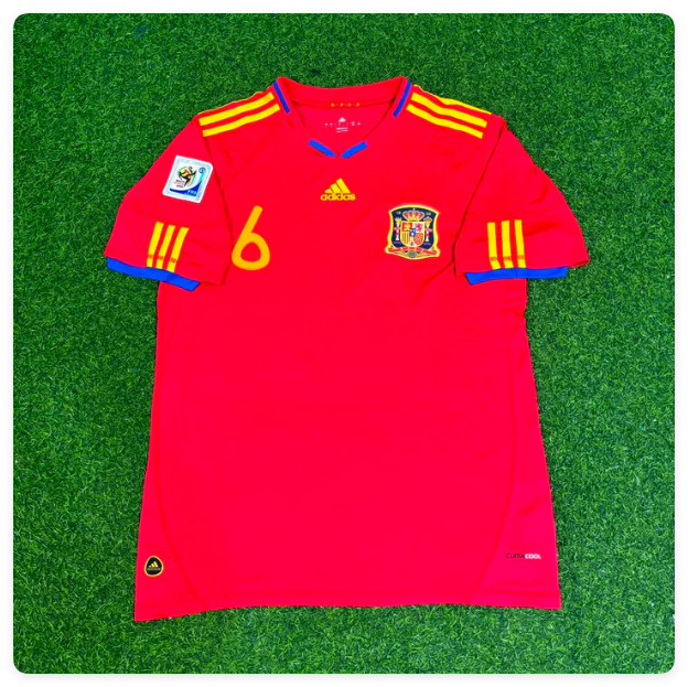 with World Cup Patch Retro Jersey Spain 2010 Andrés Iniesta 6 Home Soccer Jersey Vintage Football Shirt