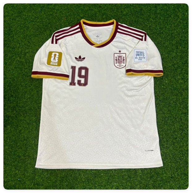 with FIFA World Cup Patch Fan Version 2026 Spain Lamine Yamal 19 Away Soccer Jersey España Camisetas de Futbol