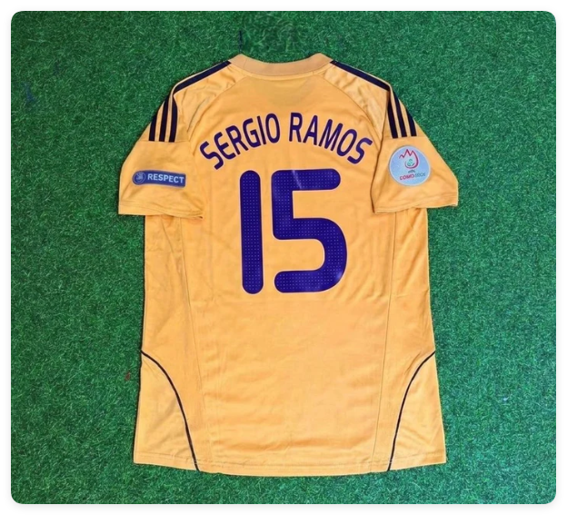 with Euro Patch Retro Jersey 2008 Spain Sergio Ramos 15 Away Golden Soccer Jersey Camiseta de España Football Shirt