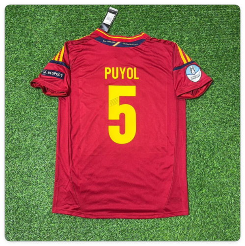 with Euro Patch Retro Jersey 2012 Spain Carles Puyol 5 Home Soccer Jersey Vintage Camiseta de España Football Shirt