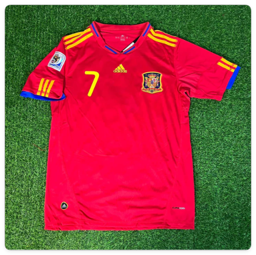 with World Cup Patch Retro Jersey Spain 2010 David Villa 7 Home Soccer Jersey Vintage Football Shirt