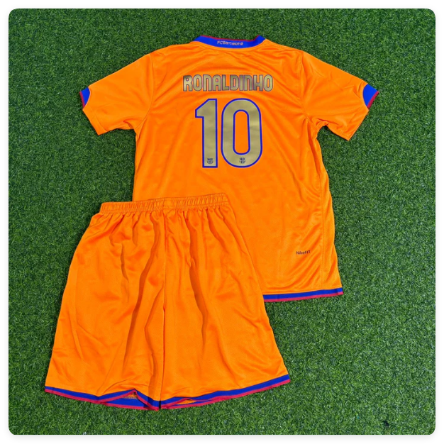 Retro Youth Uniform Kids Kit 2006-2007 Barcelona Ronaldinho 10 Away Orange Soccer Jersey Shorts Vintage Child Football Set