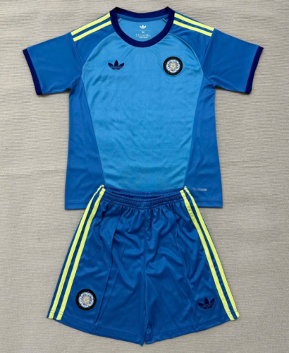 Youth Uniform Kids Kit 2026-2027 Leeds United Sky Blue Goalkeeper Soccer Jersey Shorts Child Football Set