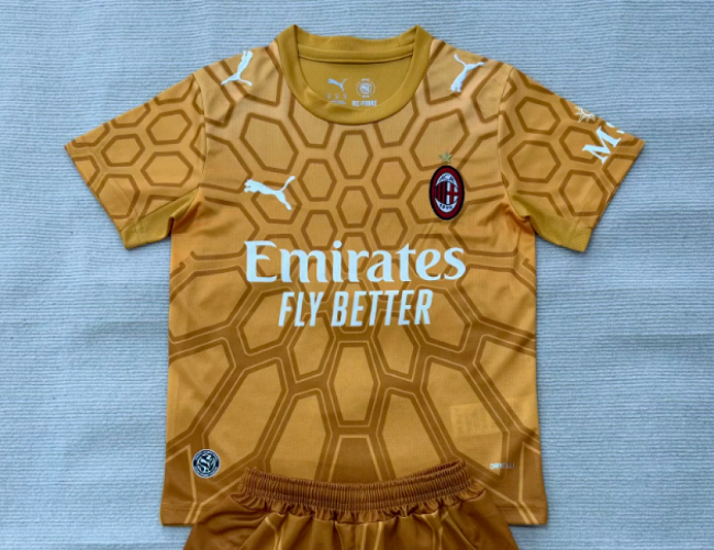 Fan Version 2026-2027 AC Milan Yellow Goalkeeper Soccer Jersey AC Football Shirt