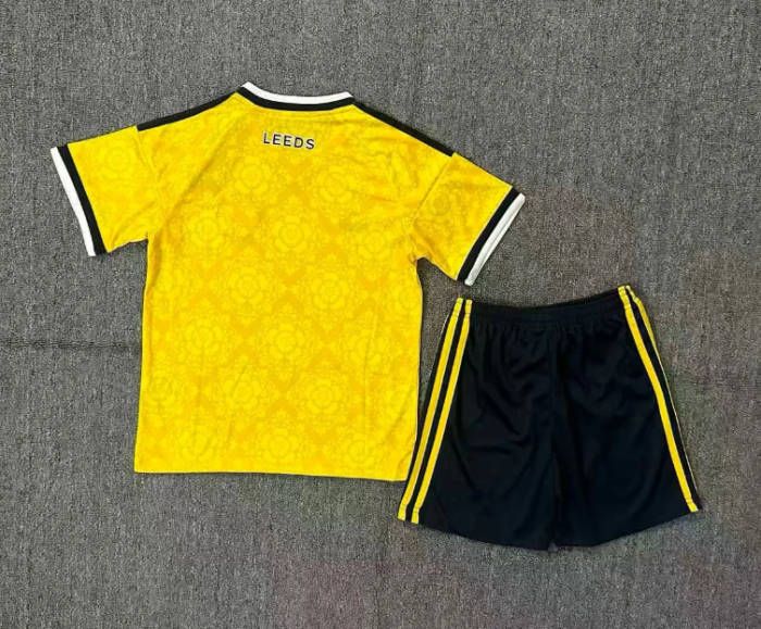 Youth Uniform Kids Kit 2026-2027 Leeds United Away Yellow Soccer Jersey Shorts Child Football Set