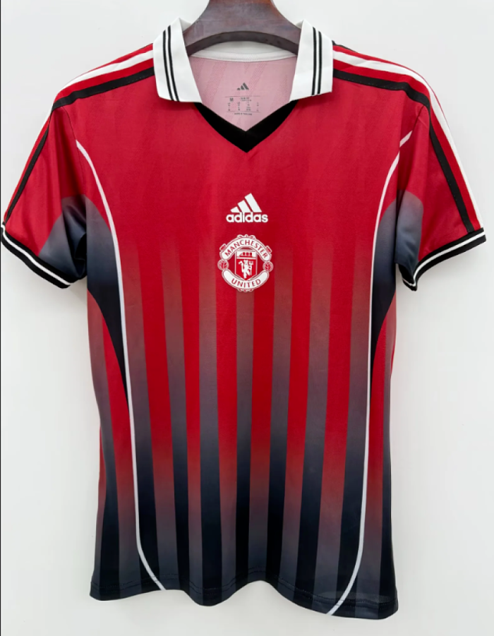 Fans Version 2026-2027 Manchester United Red Retro Model Soccer Jersey Man United Football Shirt