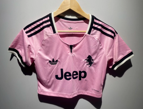 Women 2026-2027 Juventus Away Pink Crop Soccer Shirt Girl Football Jersey