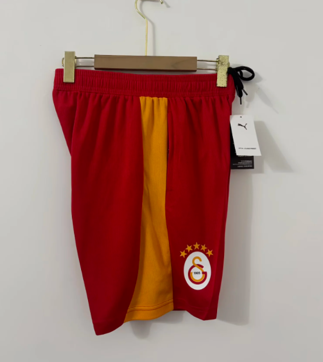 Fan Version 2026-2027 Galatasaray Red/Yellow Soccer Training Shorts Football Shorts