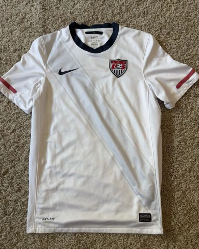 Retro Jersey 2010 USA Home Soccer Jersey United States Vintage Football Shirt