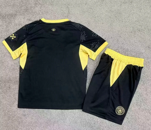Youth Uniform Kids Kit 2026-2027 Manchester City Away Black Soccer Jersey Shorts Child Football Set