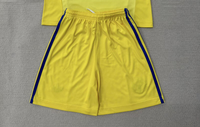 Fan Version 2026-2027 Manchester United Yellow Goalkeeper Soccer Shorts Football Shorts