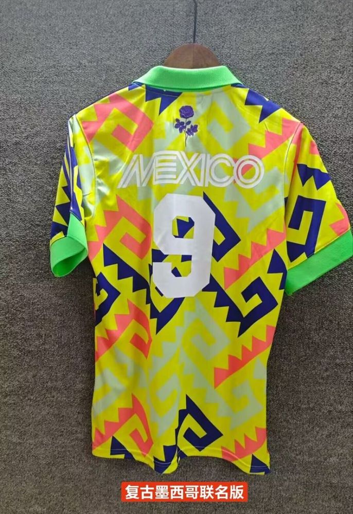 Mexico 9 Red Model Yellow Goalkeeper Soccer Jersey Football Shirt
