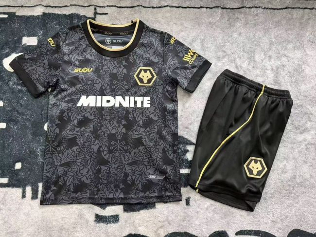 Youth Uniform Kids Kit 2026-2027 Wolverhampton Wanderers Third Away Black Soccer Jersey Shorts Wolves Child Wolves Football Set
