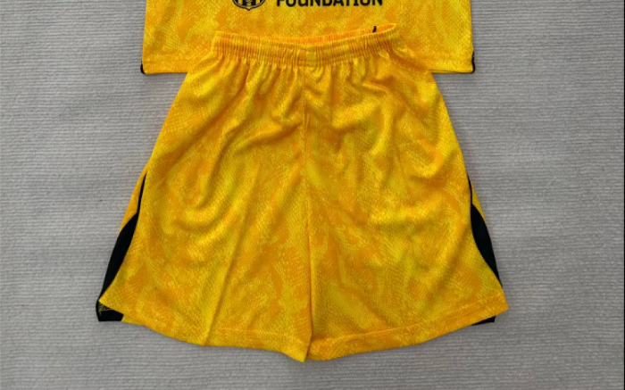 Fan Version 2026-2027 Barcelona Yellow Goalkeeper Soccer Shorts Football Shorts