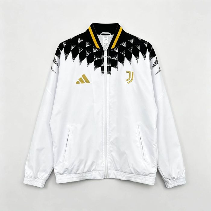 2026-2027 Juventus White Retro Model Soccer Windbreaker Jacket Football Jacket