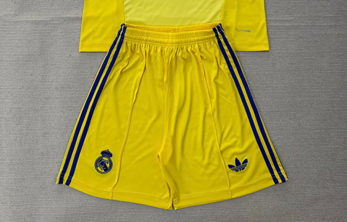 Fan Version 2026-2027 Real Madrid Yellow Goalkeeper Soccer Shorts Football Shorts