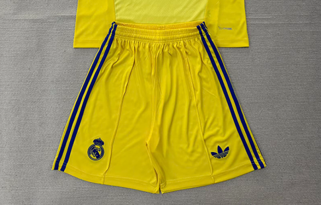 Fan Version 2026-2027 Real Madrid Yellow Goalkeeper Soccer Shorts Football Shorts