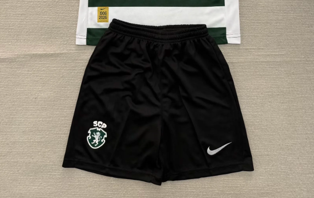 Fan Version 2026-2027 Sporting Lisbon Home Soccer Shorts Football Shorts