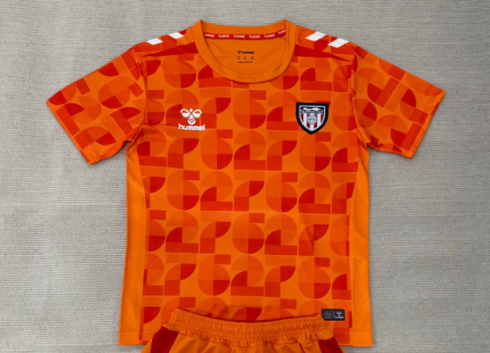 Fans Version 2026-2027 Sunderland Orange Goalkeeper Soccer Jersey Football Shirt