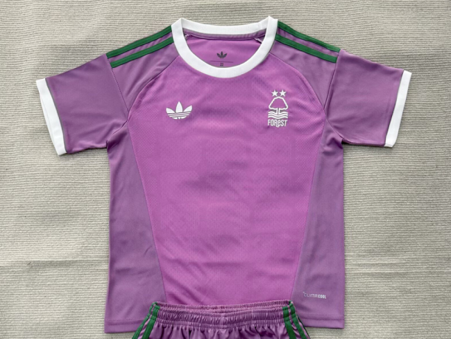 Fans Version 2026-2027 Nottingham Forest Purple Goalkeeper Soccer Jersey Football Shirt