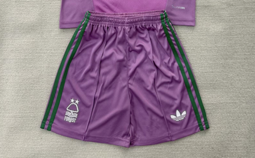 Fan Version 2026-2027 Nottingham Forest Purple Goalkeeper Soccer Shorts Football Shorts