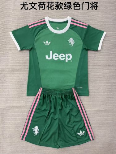 Youth Uniform Kids Kit 2026-2027 Juventus Green Goalkeeper Soccer Jersey Shorts Child Football Set