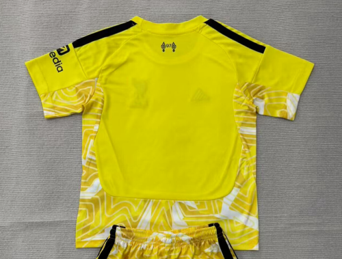 Fan Version 2026-2027 Liverpool Yellow Goalkeeper Soccer Jersey Football Shirt