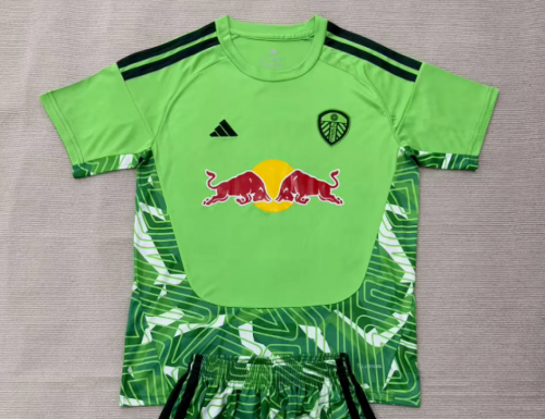 Fan Version 2026-2027 Leeds United Green Goalkeeper Soccer Jersey Football Shirt