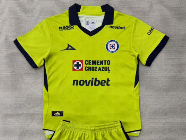 Fan Version 2026-2027 Cruz Azul Fluorescent Green Goalkeeper Soccer Jersey Football Shirt