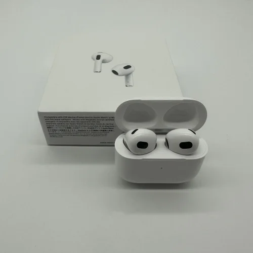 Apple AirPods 3 with MagSafe Charging Case