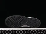 Nike Dunk Low - Black White