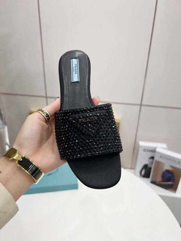 Flat leather sandals slippers , size 35-40 ,with box, SS60-1421-1422