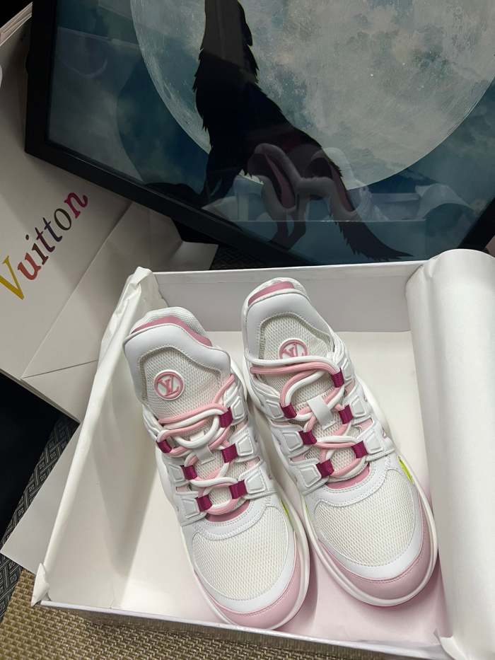 women sneakers shoes, size 35-41 , SS98-320-322