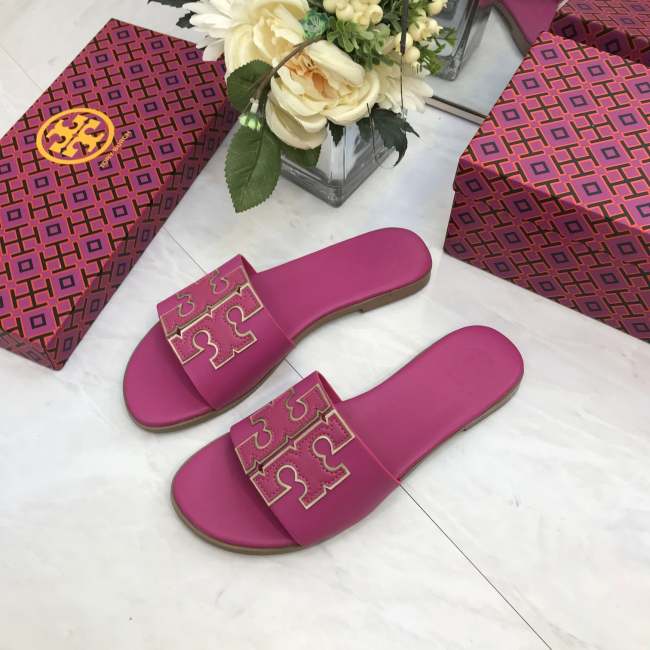 Flat leather sandals slippers , size 34-40 ,with box, SS50-963