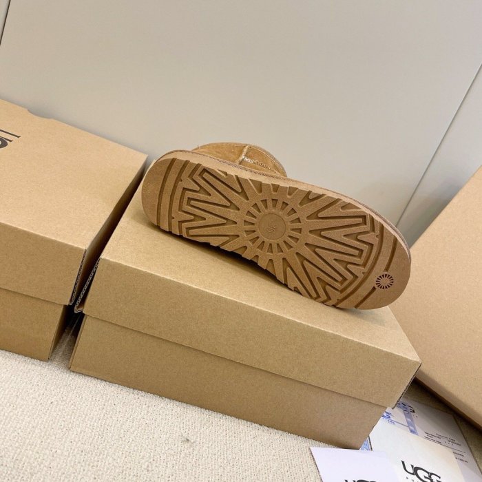 women fur boot shoes, size 35-44,  with box, SS50-743-745