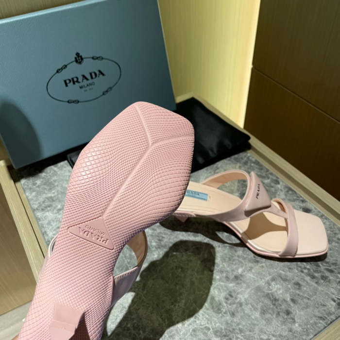 Flat leather sandals slippers , size 35-40 , with box, SS60-1384-1389