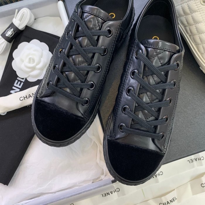 Women flat shoes, size 35-40, with box, SS60-988