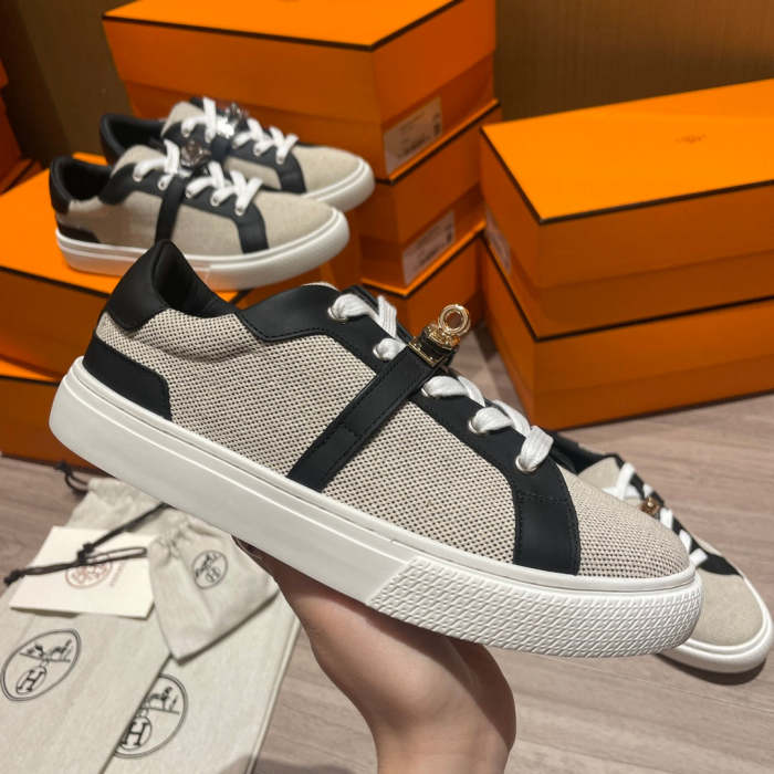 women flat sneakers shoes, size 35-40,with box , SS80-372-373