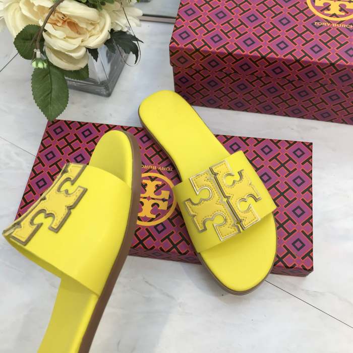 Flat leather sandals slippers , size 34-40 ,with box, SS50-957