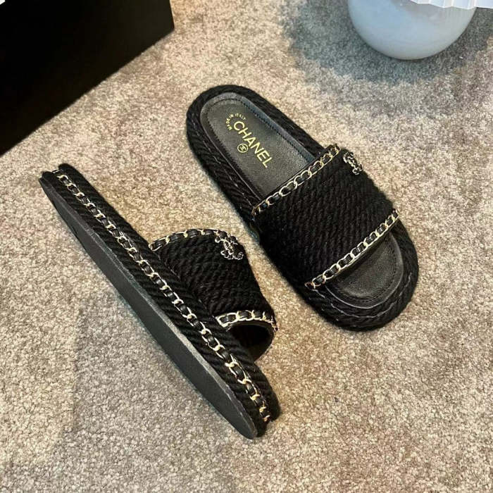 Flat leather sandals slippers , size 35-40 ,with box, SS60-1459