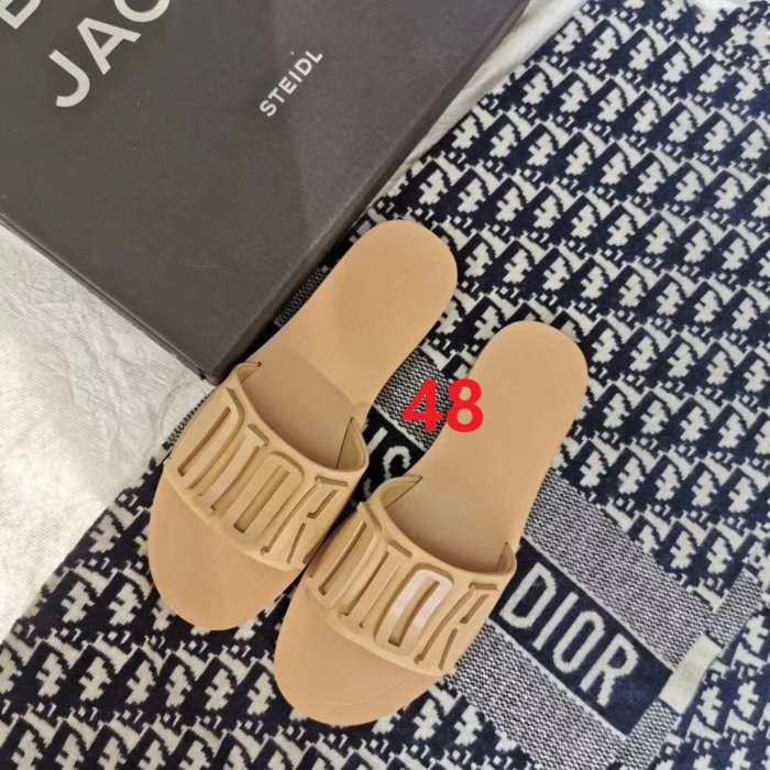 Women  flat slippers 35-42,SS50-44-49