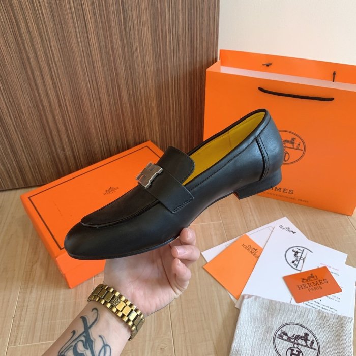 Women flat shoes, size 34-42, with box, SS70-1079