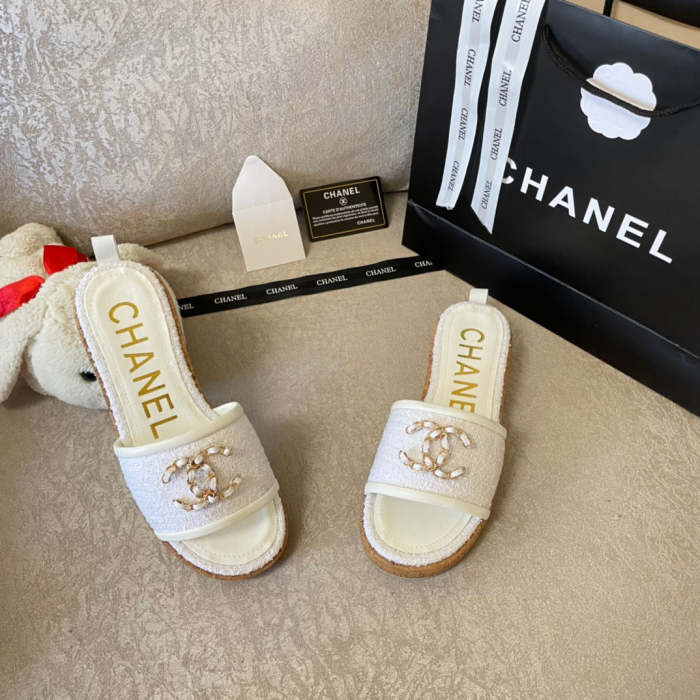 Flat leather sandals slippers , size 34-41 , with box, SS60-1345-1348