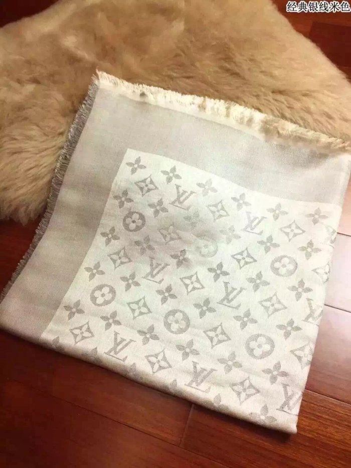 cashmere silk scarf , size: 140*140cm, no box, with dustbag.