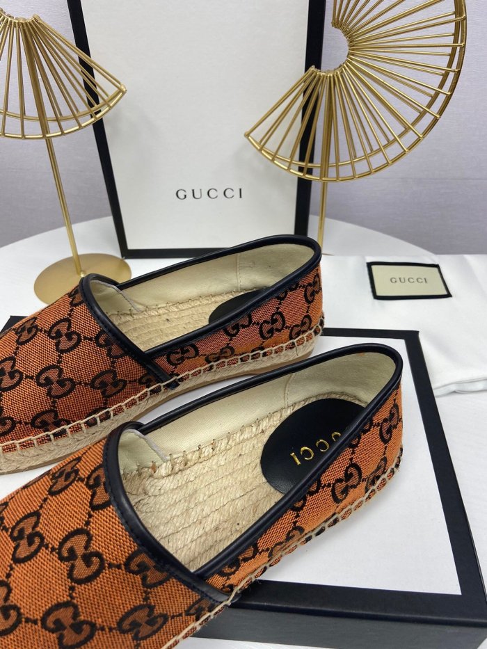 women flat shoes, size 35-41, with box ,  SS60-605-610