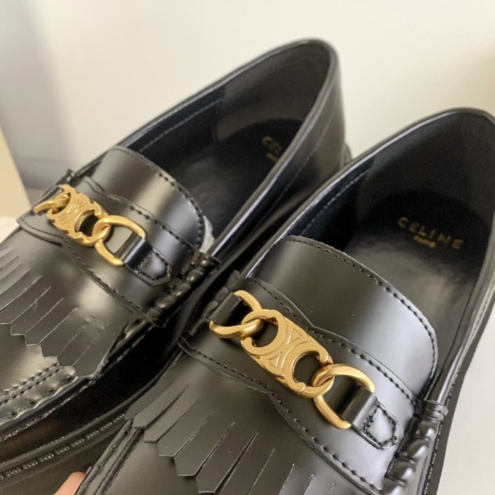 Women flat shoes, size 35-40, with box, SS70-1040