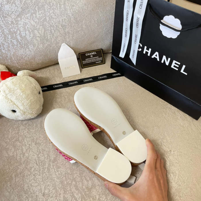 Flat leather sandals slippers , size 34-41 , with box, SS60-1345-1348