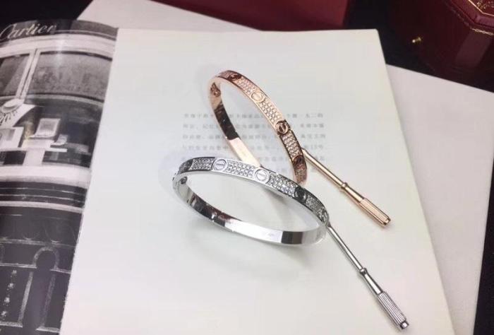 bangle bracelet  jewelry ,  with box,  J38