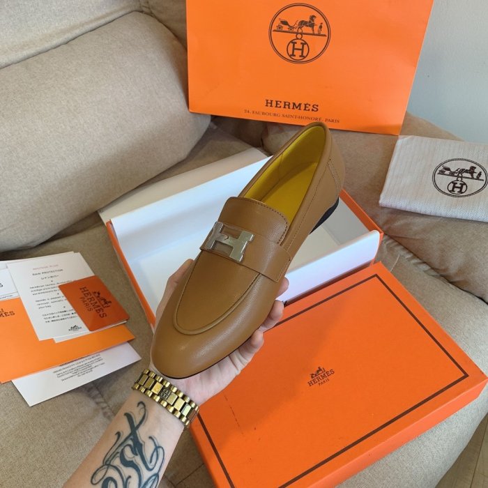 Women flat shoes, size 34-42, with box, SS70-1078